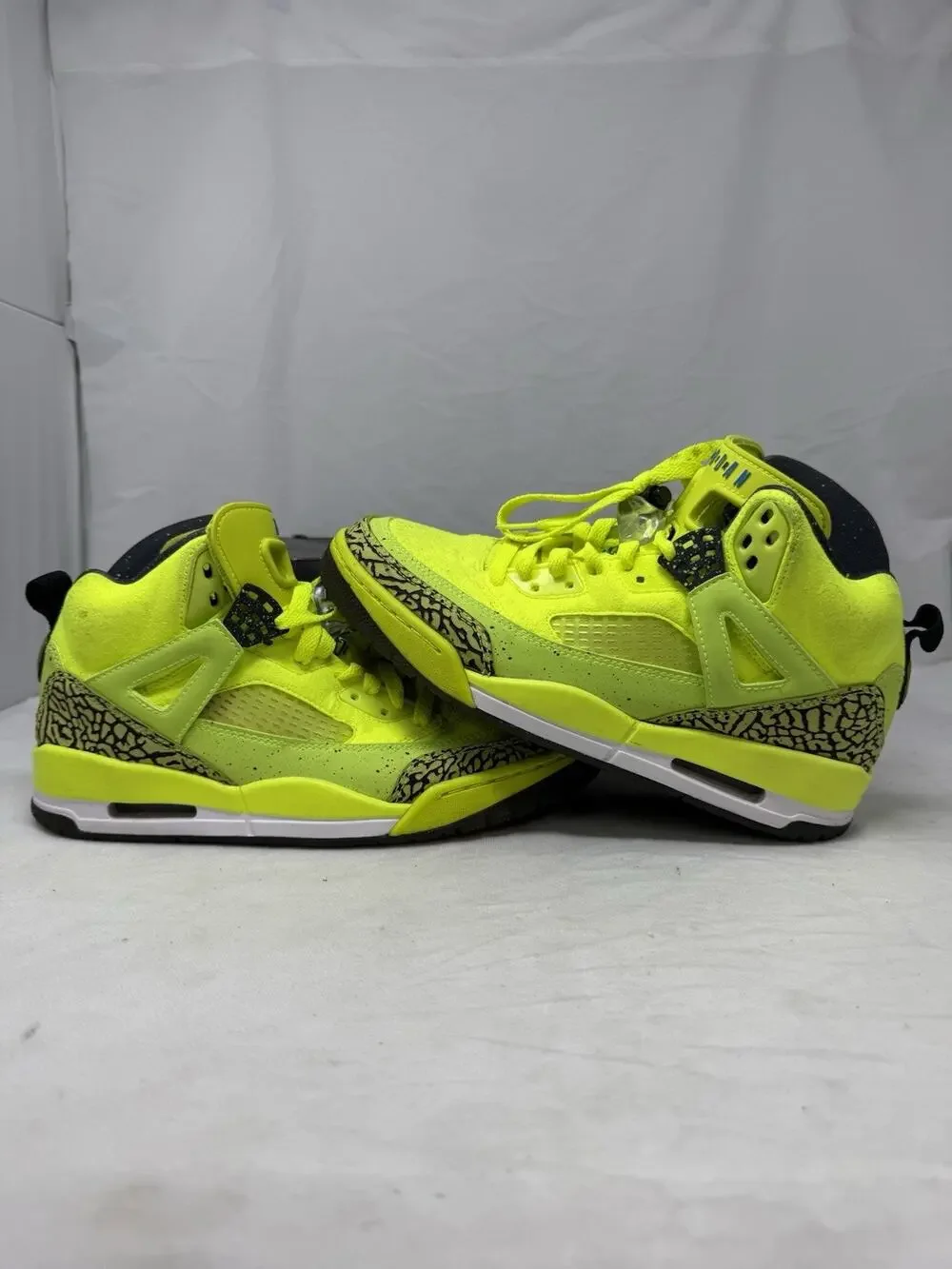 Size 8 - Air Jordan Spizike BHM